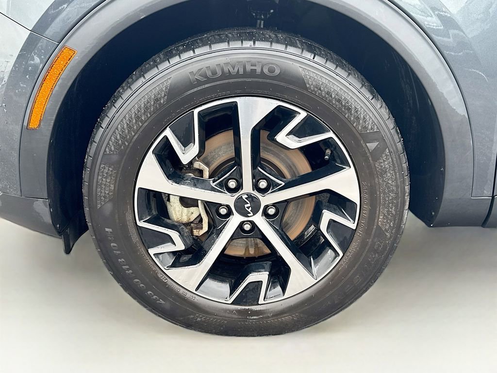 Certified 2023 Kia Sportage EX image 30