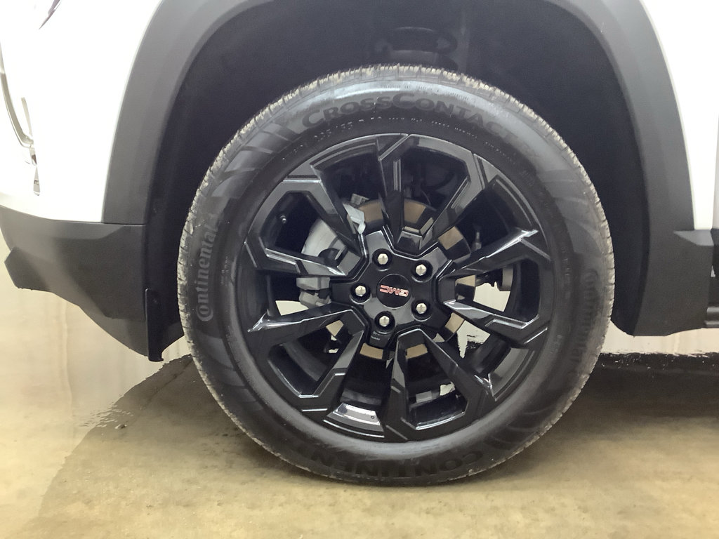 Used 2026 GMC Terrain Elevation w/ Elevation Premium Package image 25