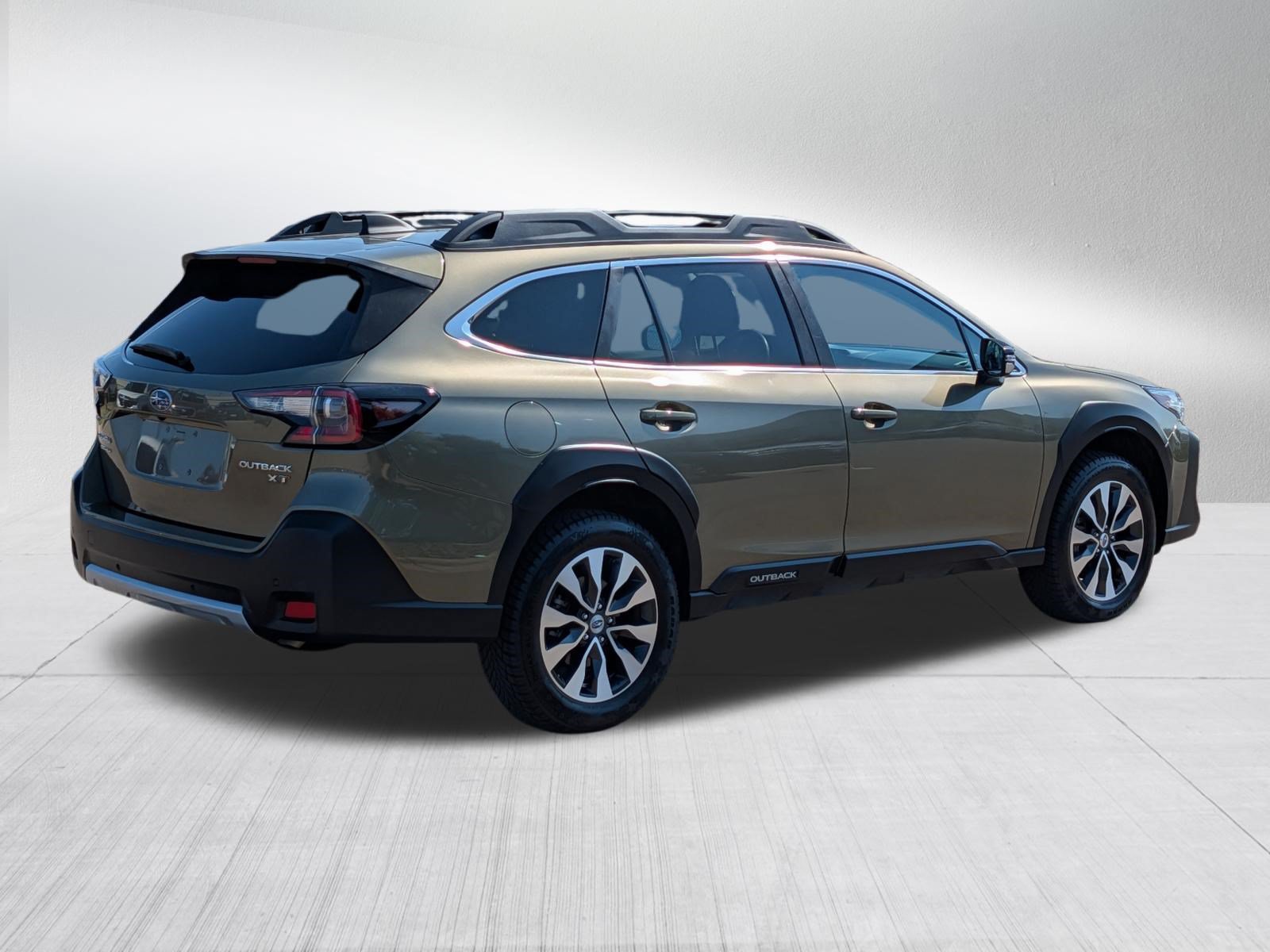 Certified 2024 Subaru Outback Limited XT AWD/4WD image 7