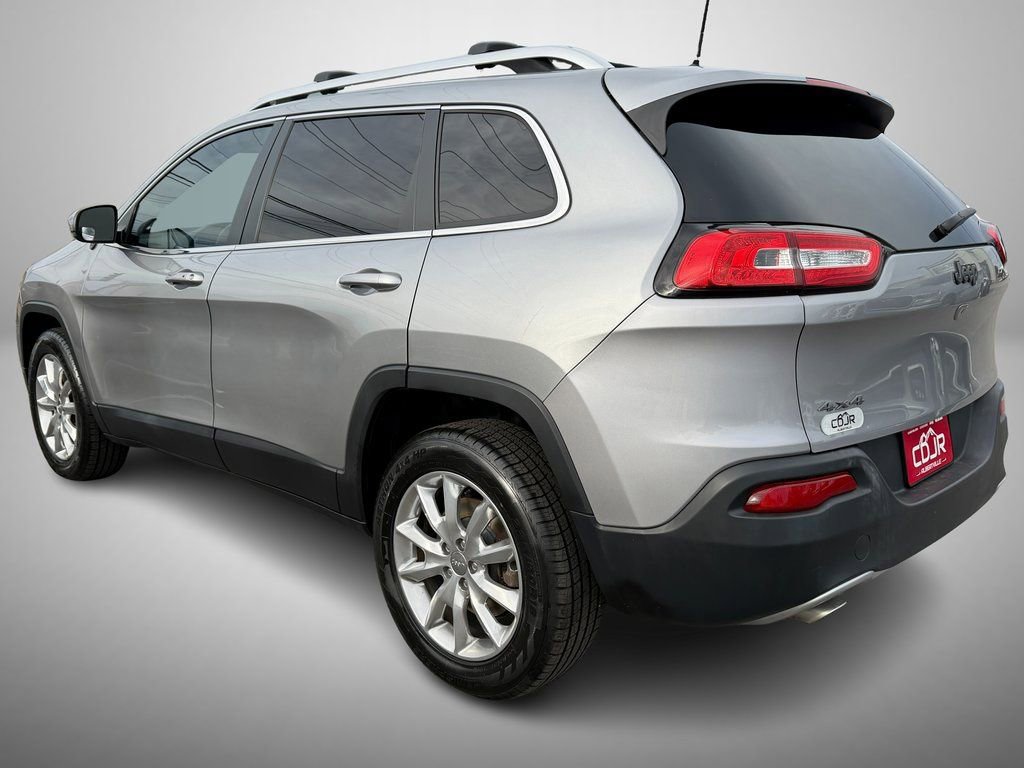 Used 2016 Jeep Cherokee Limited AWD/4WD image 4