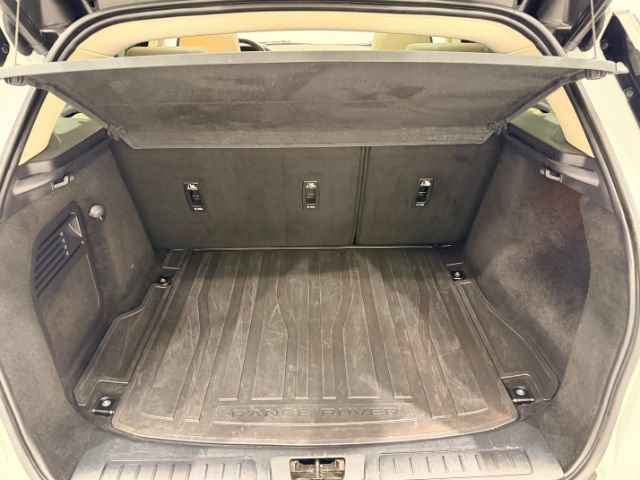 Used 2018 Land Rover Range Rover Evoque SE AWD/4WD image 25