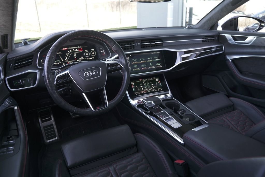 Used 2021 Audi RS 7 Sportback w/ Carbon Optic Package image 38