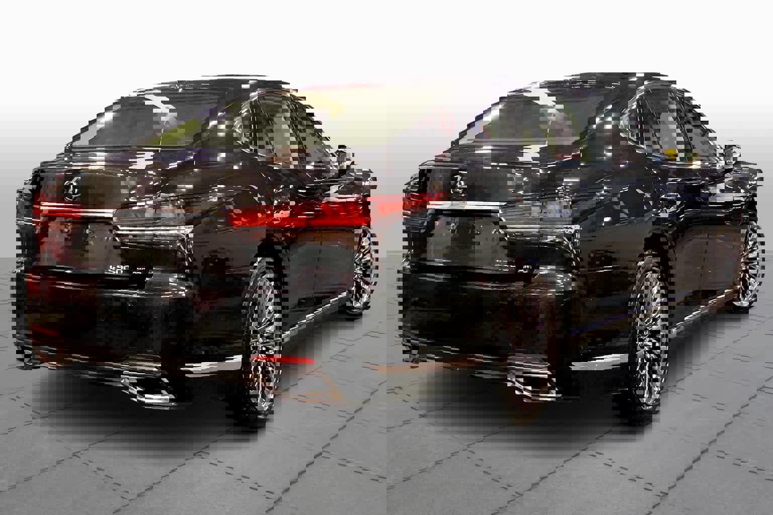 Used 2019 Lexus LS 500 AWD image 10