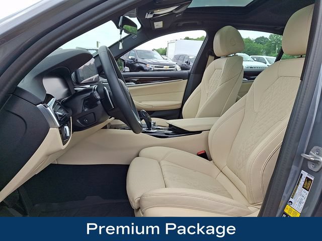 Used 2023 BMW 540i xDrive w/ Premium Package AWD/4WD image 2