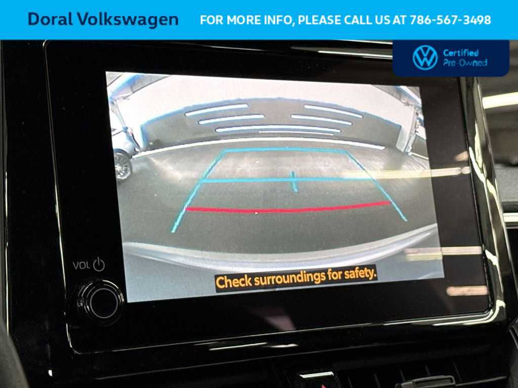Used 2024 Toyota Corolla Cross SE image 19