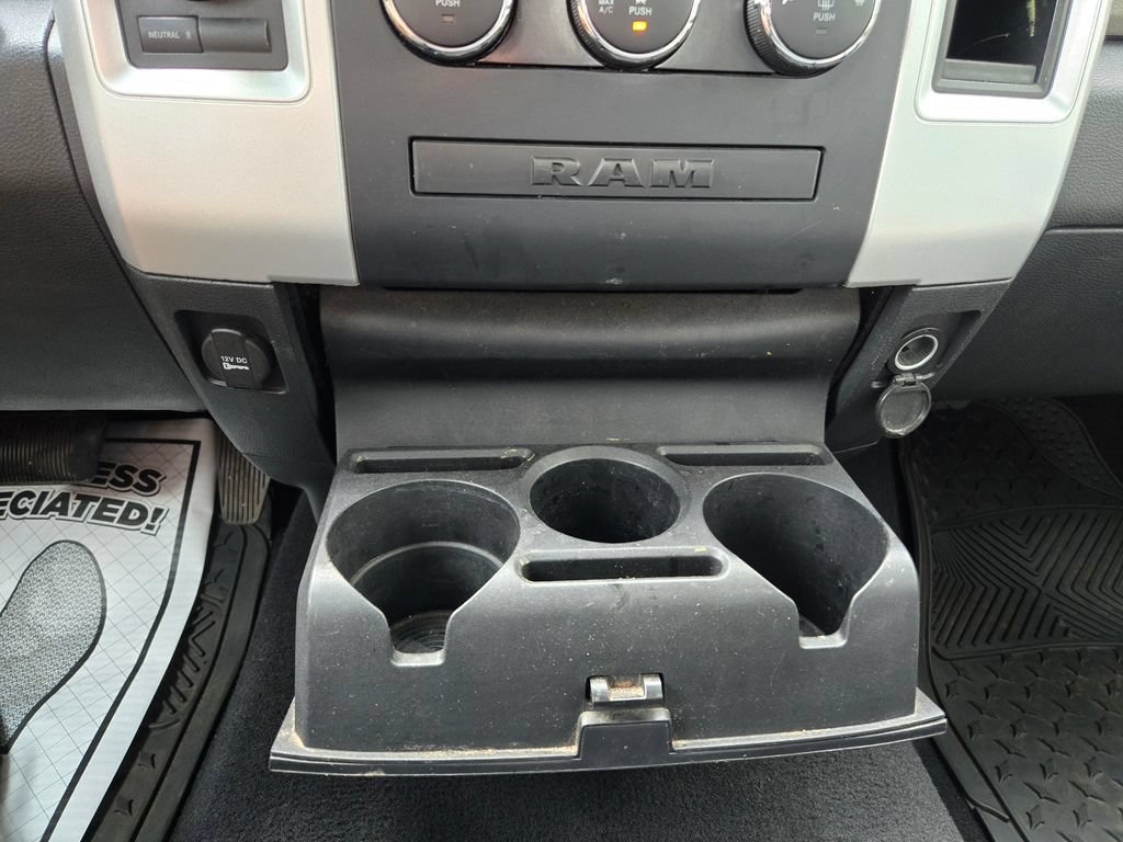Used 2012 RAM 1500 Classic SLT AWD/4WD image 25