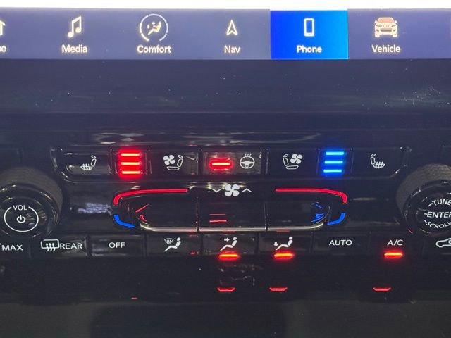 Used 2021 Jeep Grand Cherokee L Limited w/ Luxury Tech Group II image 32