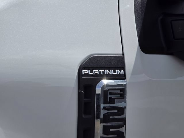 Used 2023 Ford F250 Platinum AWD/4WD image 34