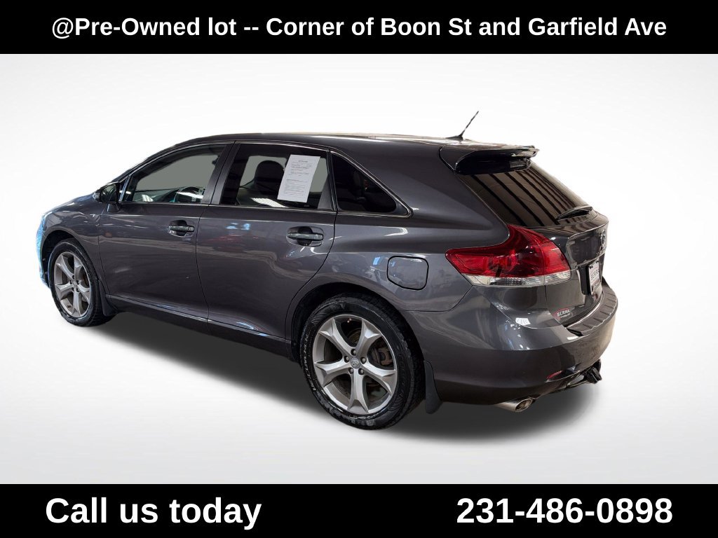 Used 2015 Toyota Venza AWD image 3