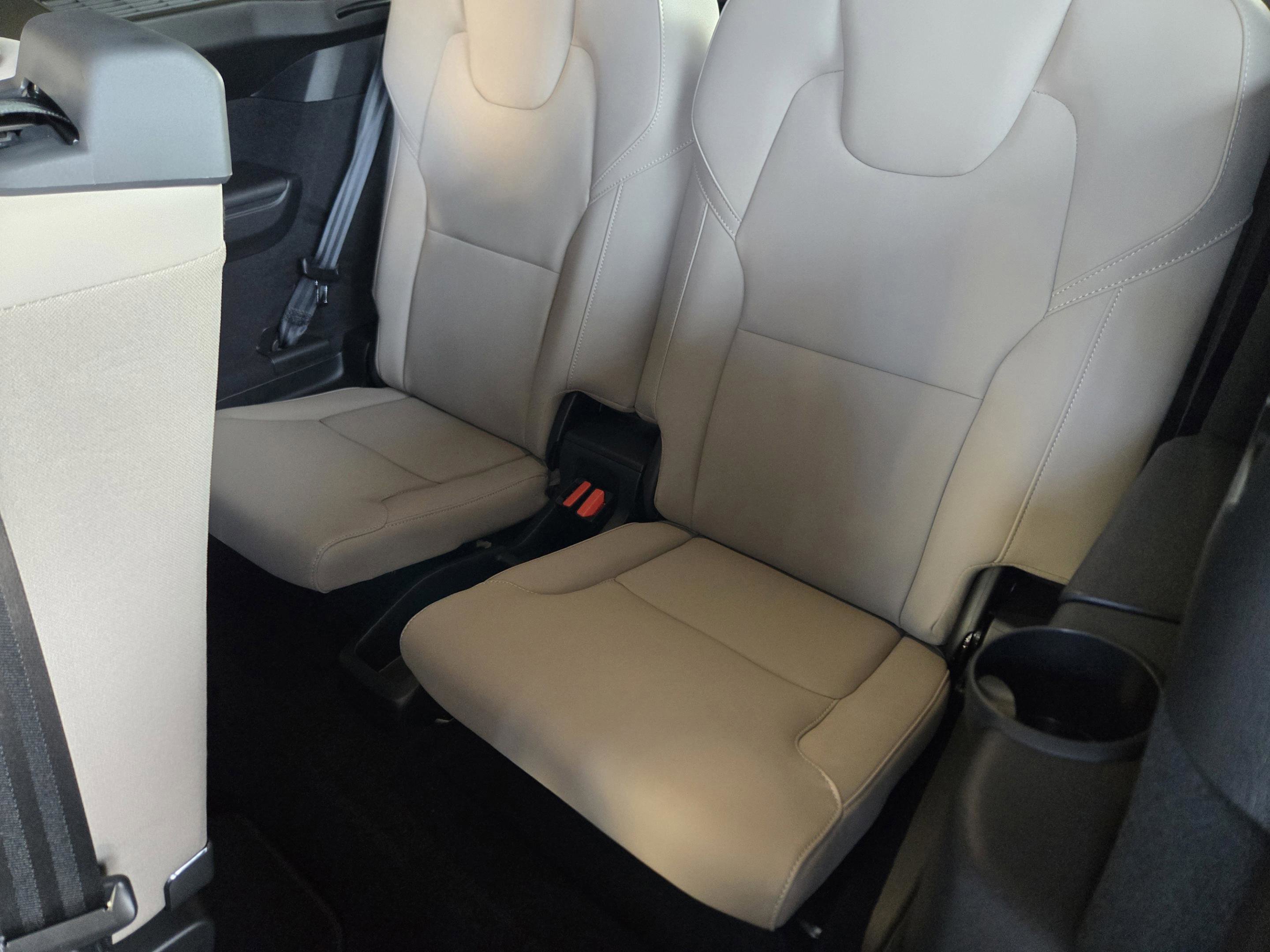 New 2026 Volvo XC90 B6 Plus AWD/4WD image 25