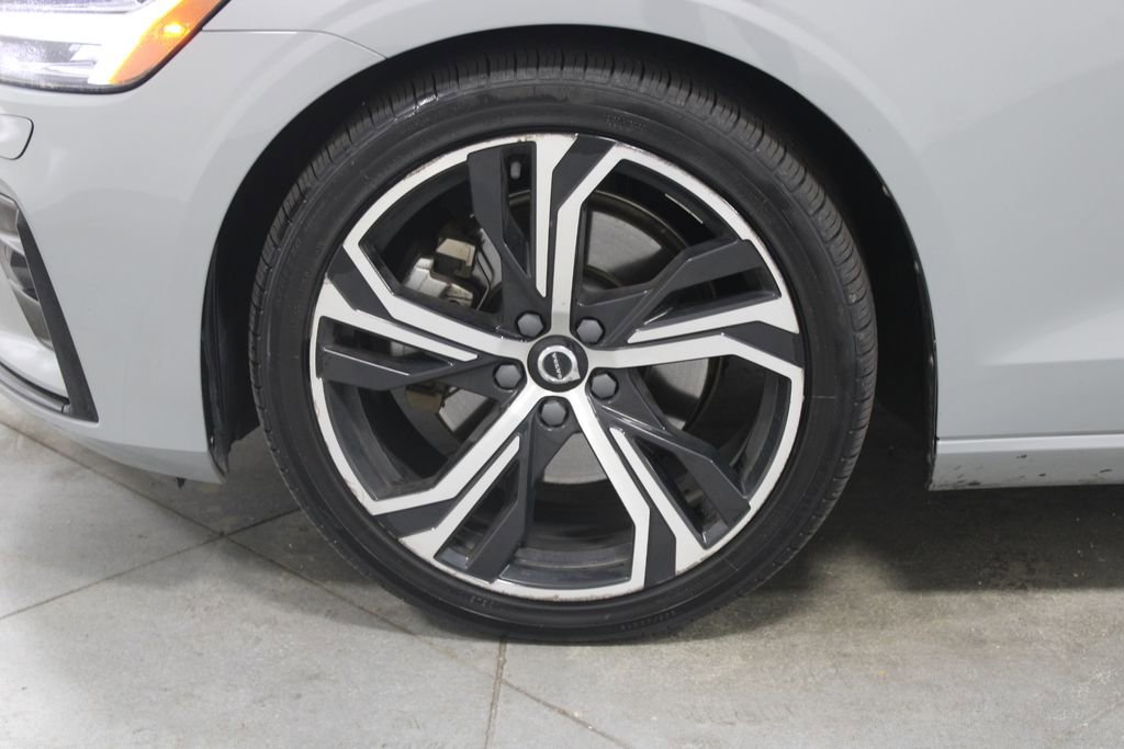 Used 2024 Volvo S60 B5 Core FWD image 17