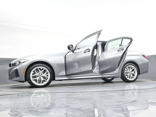 New 2026 BMW 330i xDrive Sedan w/ Premium Package AWD/4WD image 43