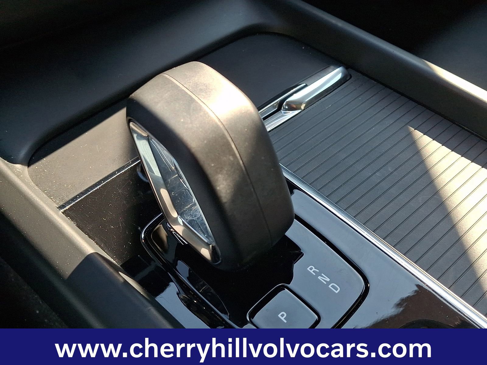 Certified 2023 Volvo XC60 B5 Core image 16