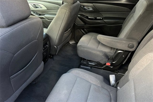 Used 2023 Chevrolet Traverse LT image 13
