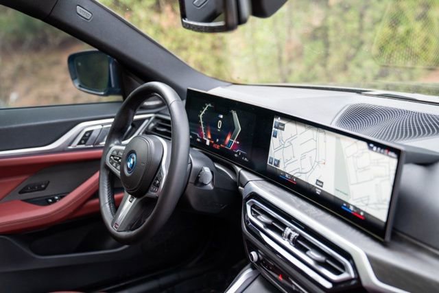 Used 2023 BMW i4 eDrive40 w/ M Sport Package image 35