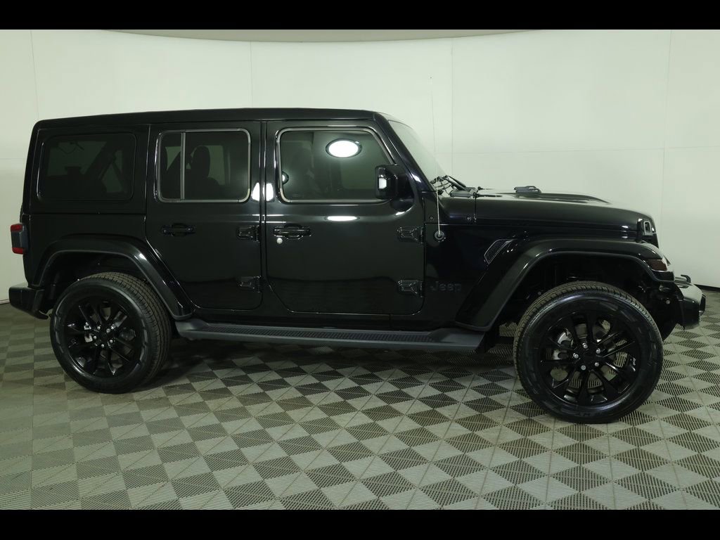 Used 2023 Jeep Wrangler Altitude image 13