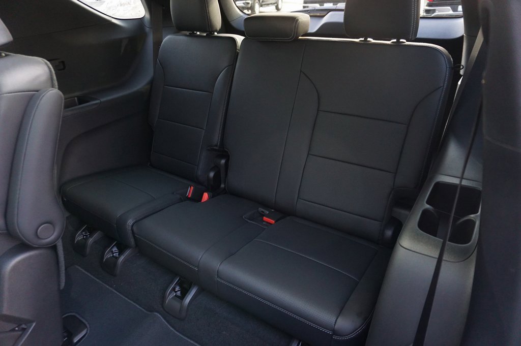 New 2026 Chevrolet Traverse LT w/ Sun and Wheel Package image 12