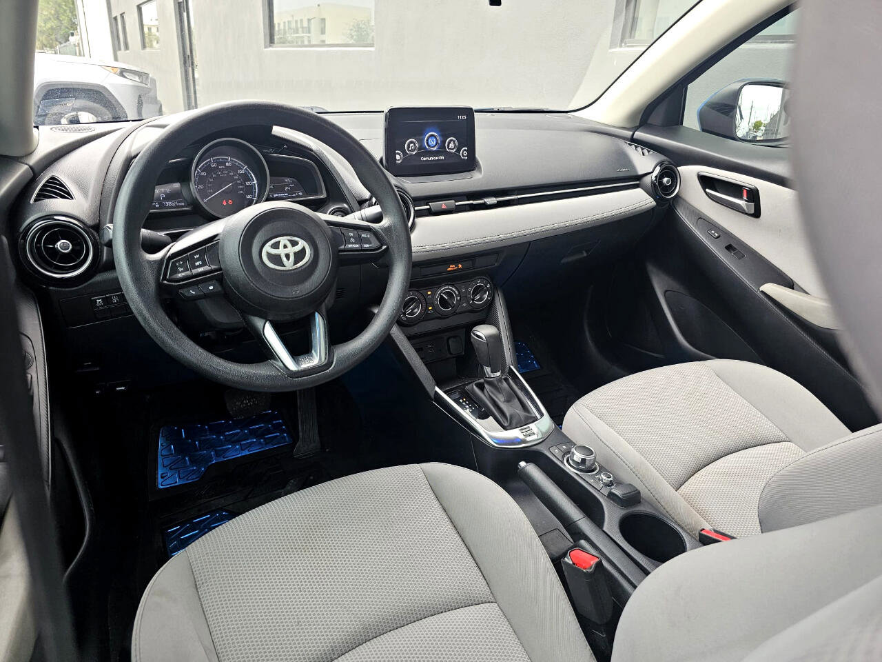 Used 2019 Toyota Yaris LE image 24