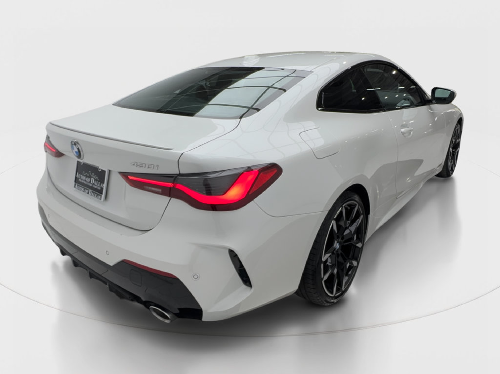Used 2026 BMW 430i xDrive Coupe w/ M Sport Package AWD/4WD image 8