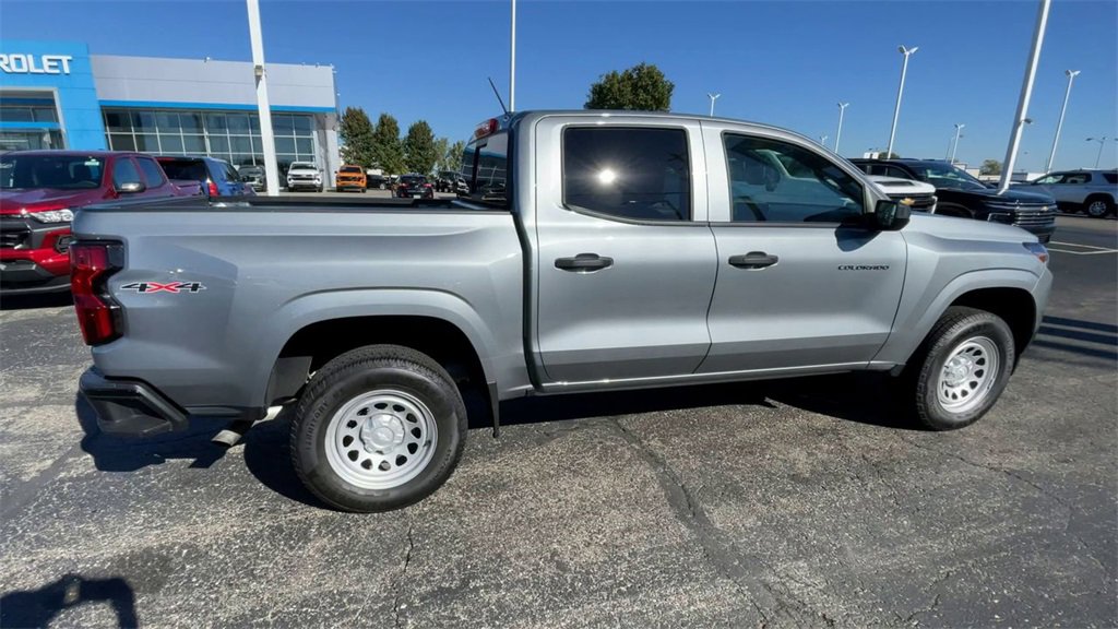New 2025 Chevrolet Colorado W/T image 2