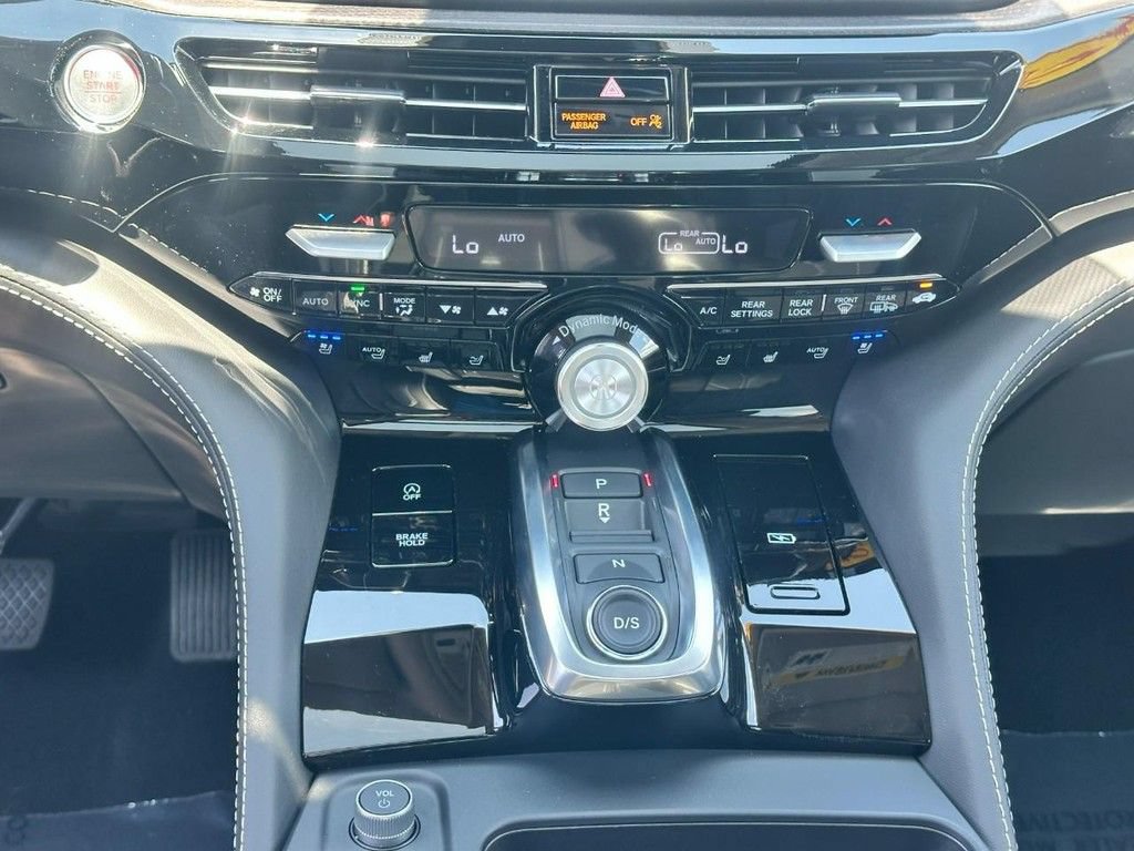 Certified 2026 Acura MDX w/ Advance Package AWD/4WD image 19