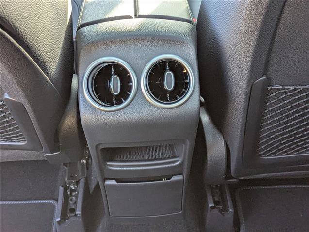 Used 2026 Mercedes-Benz GLB 250 image 13