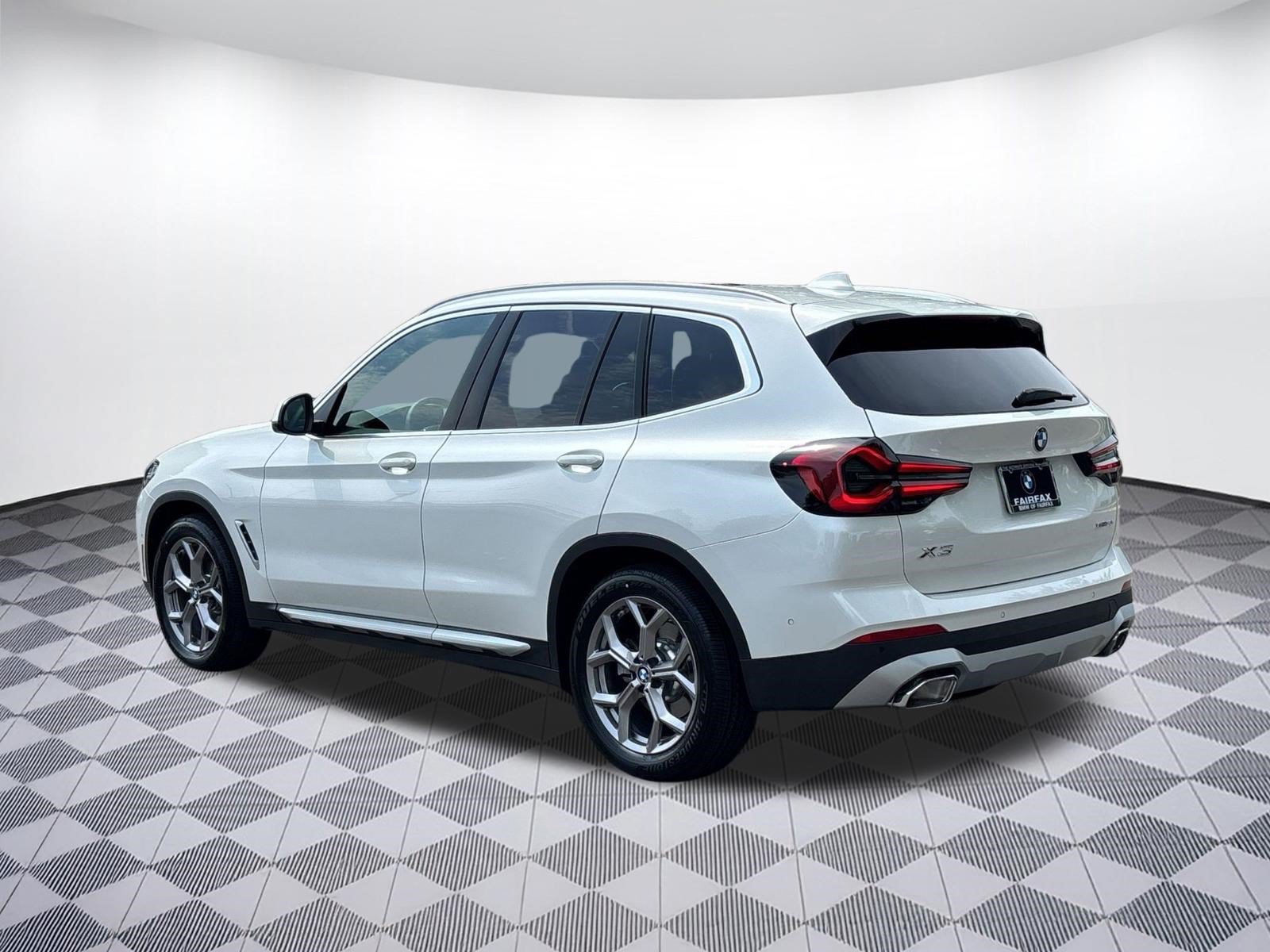 Certified 2023 BMW X3 xDrive30i w/ Convenience Package AWD/4WD image 3