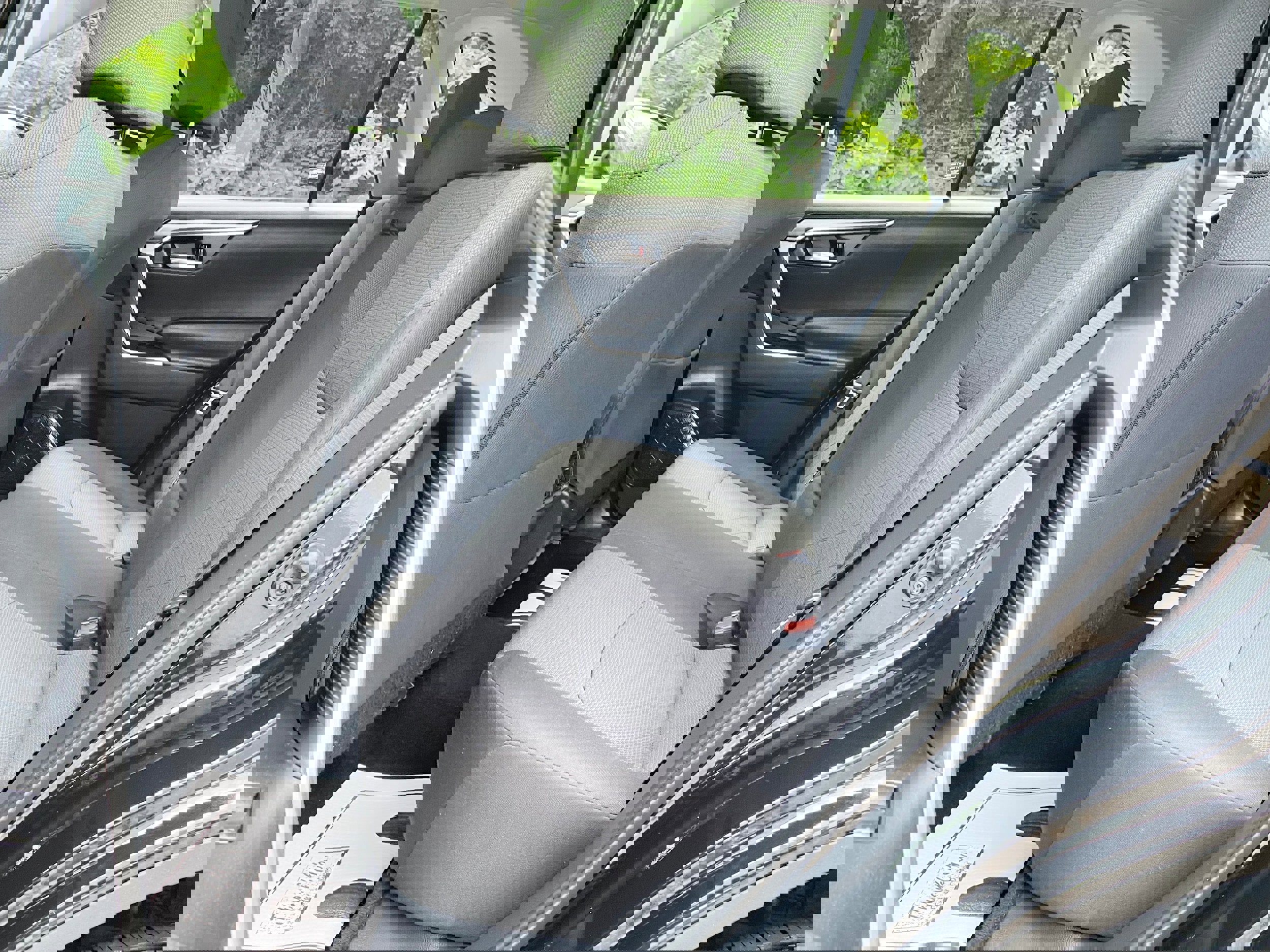 Used 2021 Toyota RAV4 XLE image 13