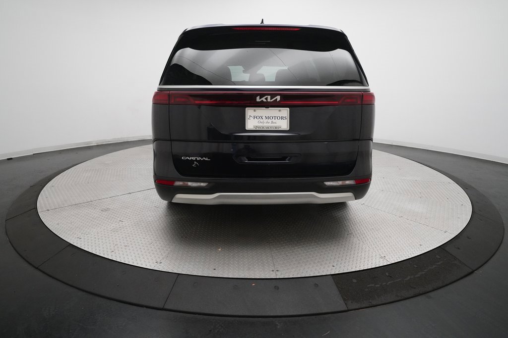 Certified 2024 Kia Carnival LX image 26