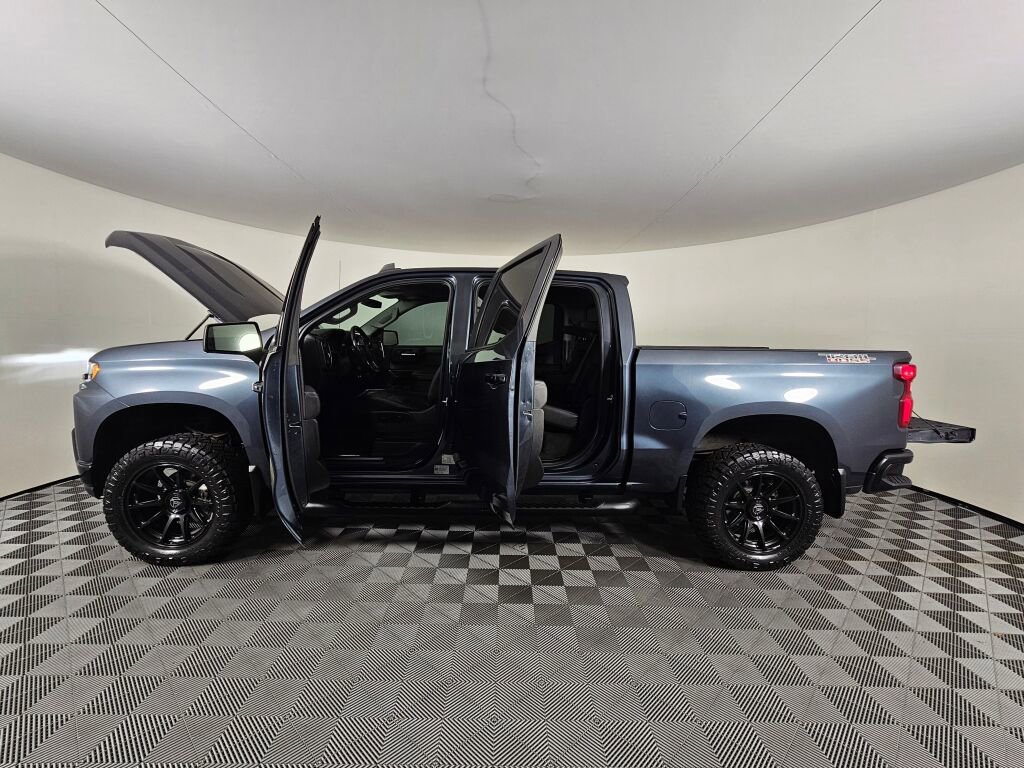 Used 2021 Chevrolet Silverado 1500 LT Trail Boss w/ Convenience Package II AWD/4WD image 17