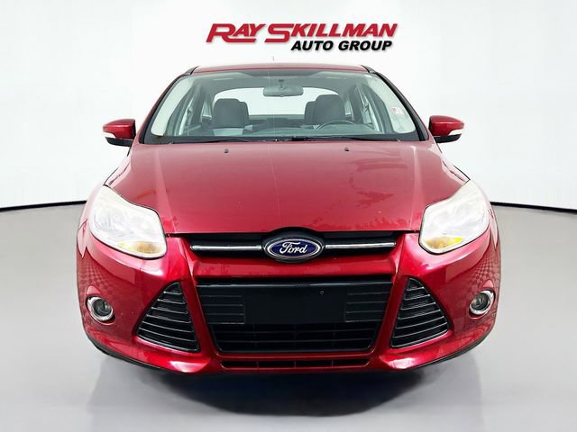 Used 2014 Ford Focus SE w/ SE Sport Package FWD image 2