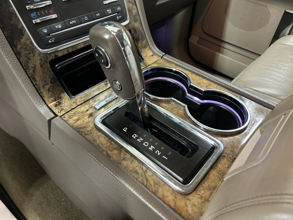 Used 2015 Lincoln Navigator 2WD image 26
