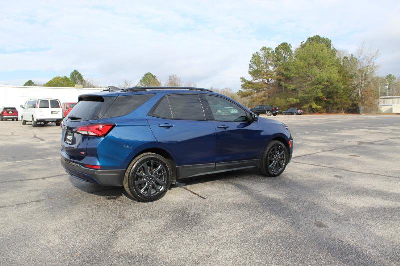 Used 2022 Chevrolet Equinox RS w/ RS Leather Package image 6