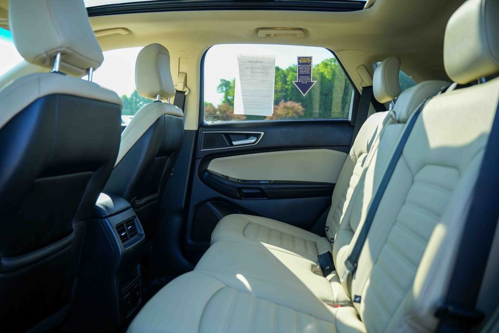 Used 2020 Ford Edge SEL w/ Convenience Package AWD/4WD image 25