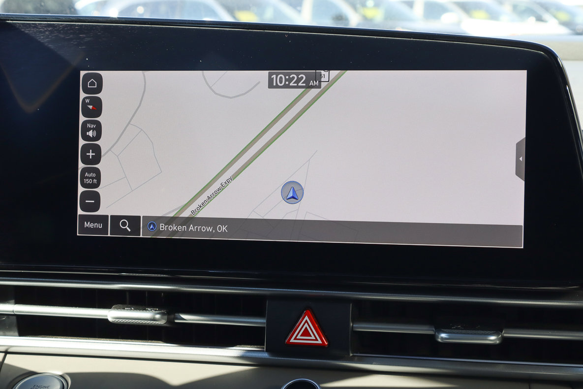 Used 2025 Hyundai Elantra SEL FWD image 11