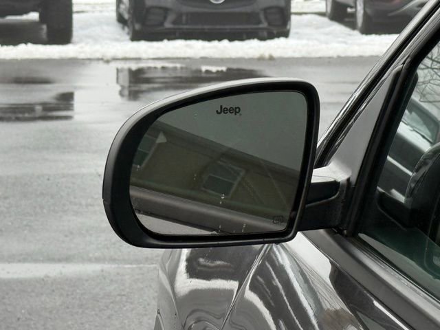 Certified 2023 Jeep Compass Altitude w/ Sun and Sound Group image 15