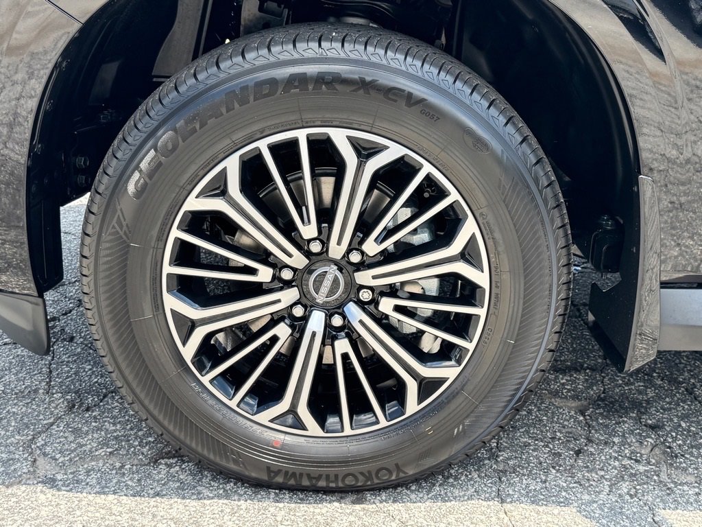 New 2025 Nissan Armada Platinum w/ Convenience Package image 9