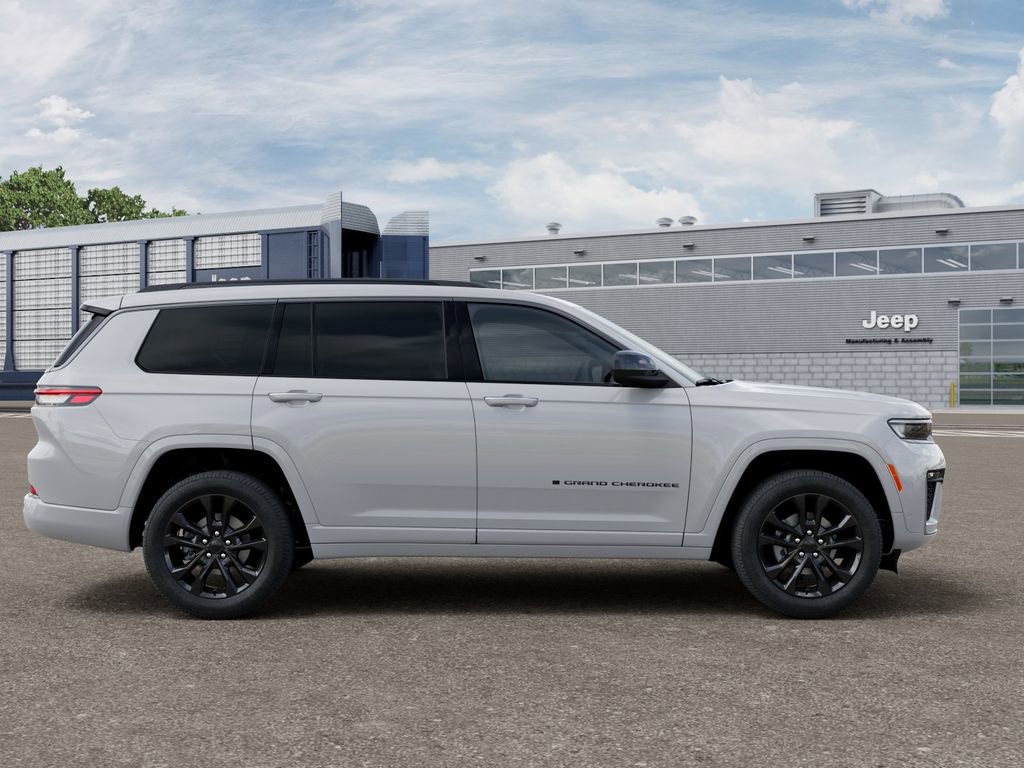 New 2026 Jeep Grand Cherokee L Limited image 24
