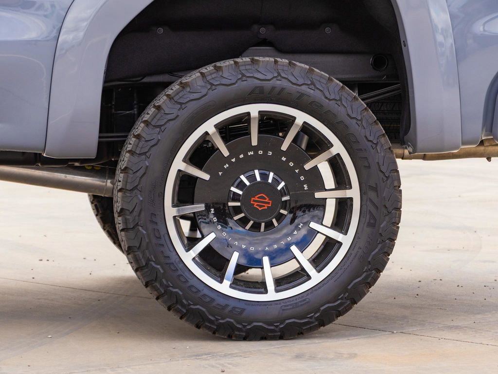 New 2025 GMC Sierra 1500 AT4 w/ AT4 Premium Package AWD/4WD image 7
