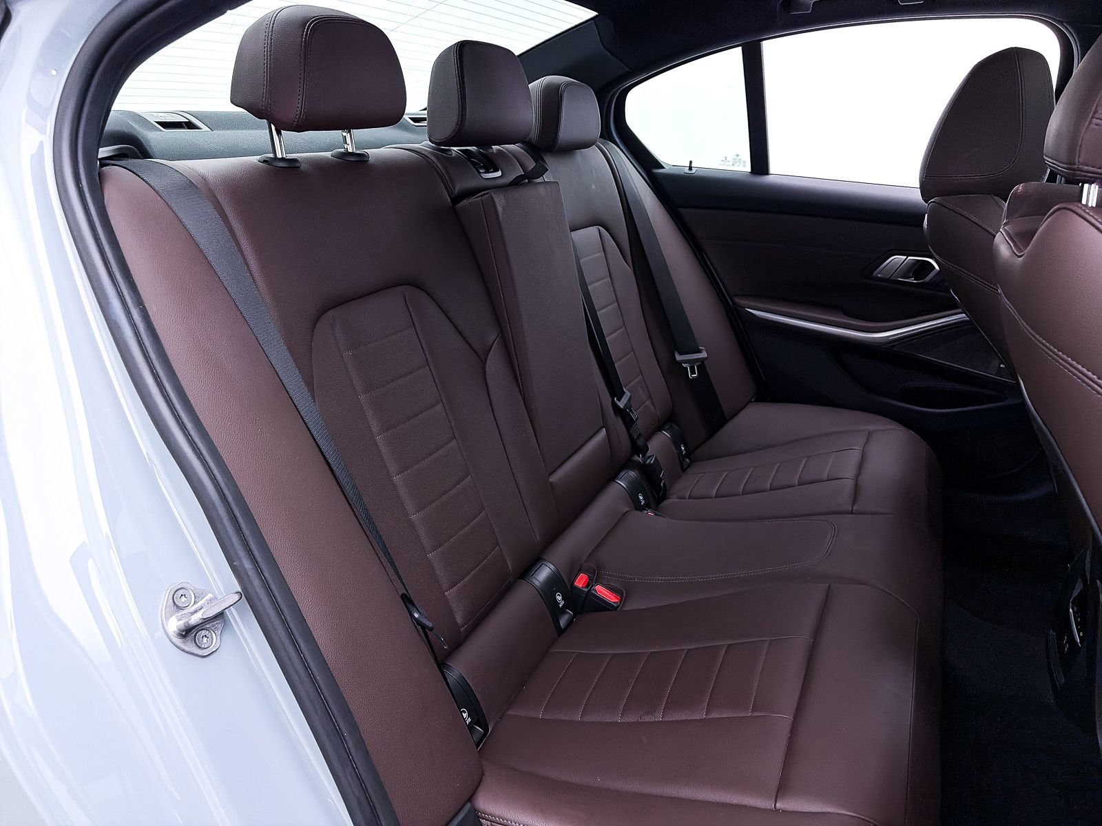 Used 2023 BMW M340i RWD image 40