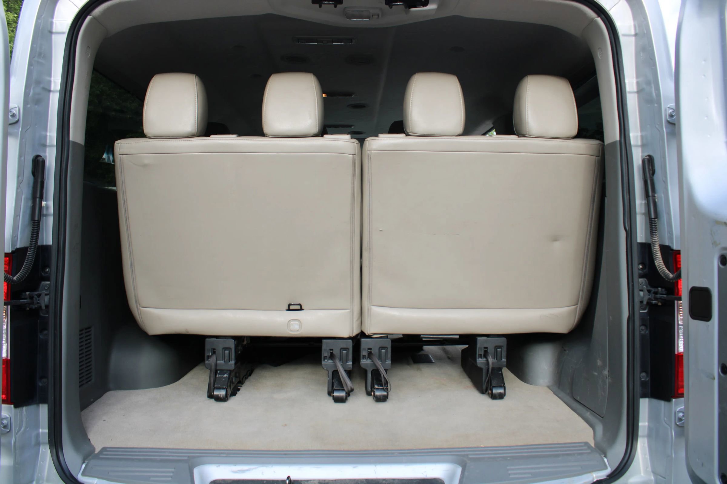 Used 2020 Nissan NV 3500 SL RWD image 19