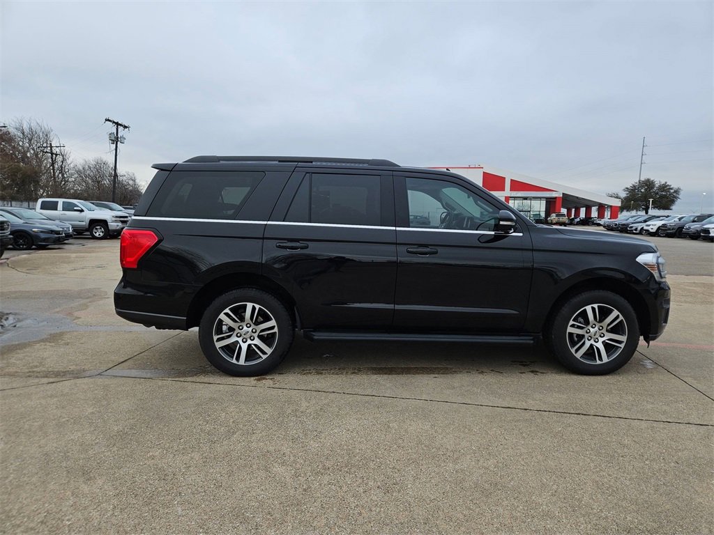 Used 2024 Ford Expedition XLT image 9