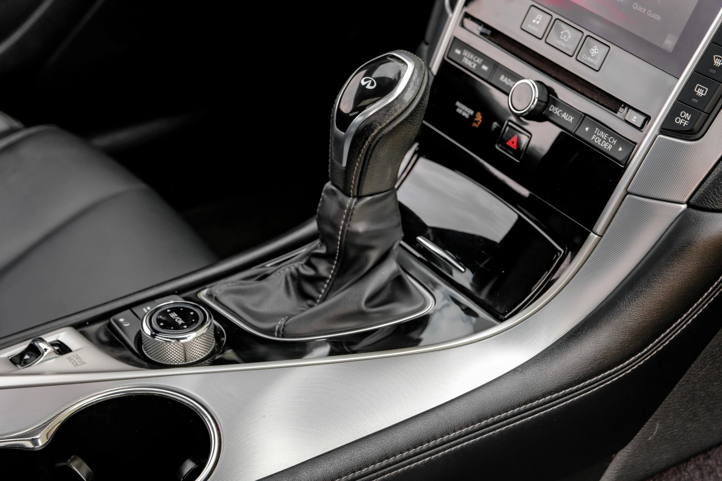 Used 2017 INFINITI Q60 3.0t w/ Cargo Package image 23