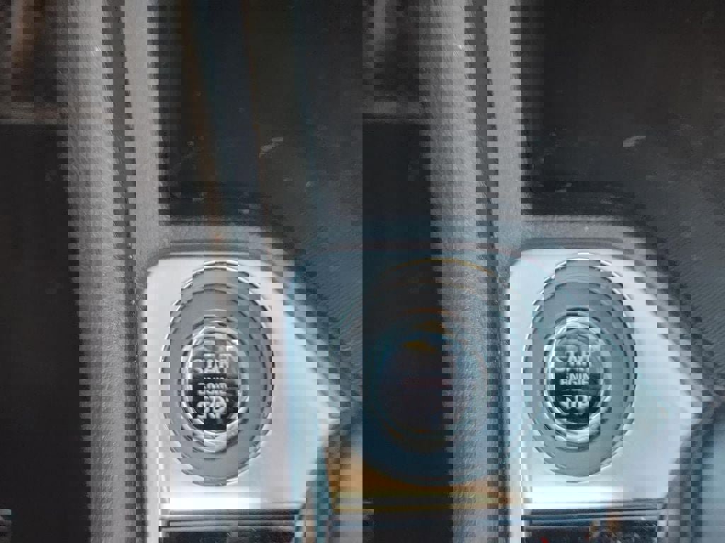 Certified 2024 Nissan Sentra SR w/ Trunk Package image 21