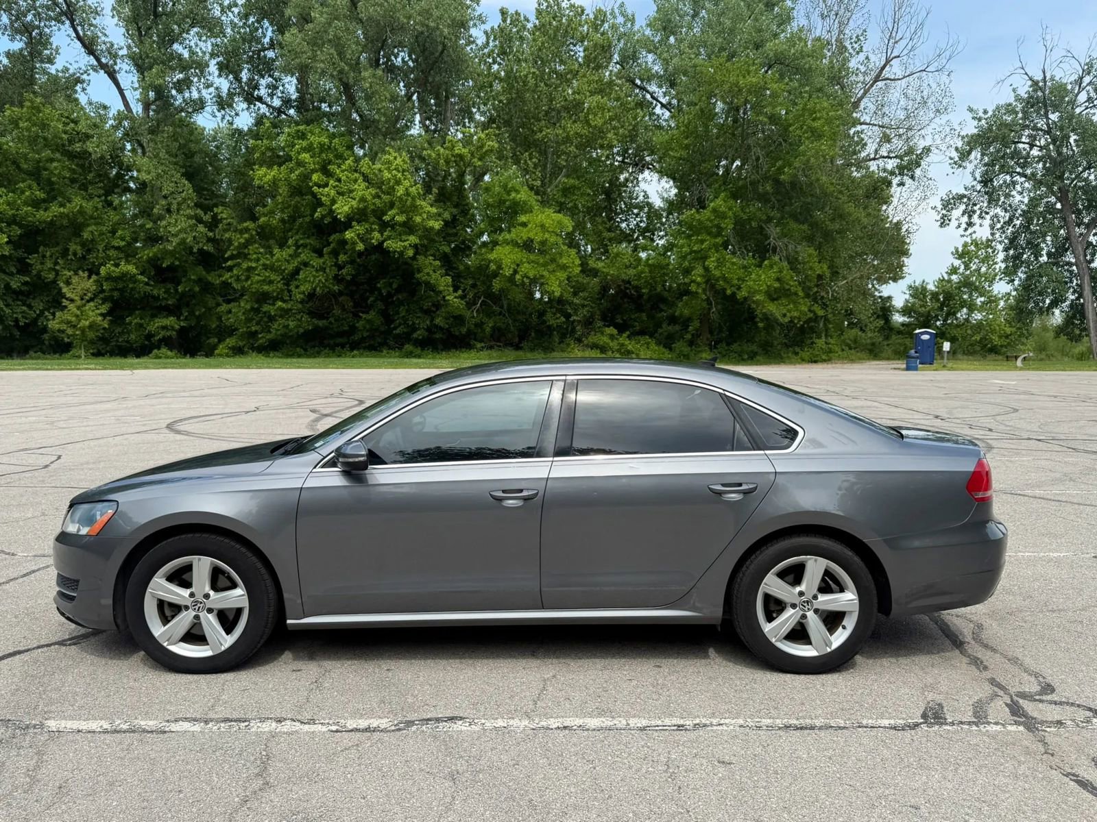 Used 2012 Volkswagen Passat 2.5 SE FWD image 9