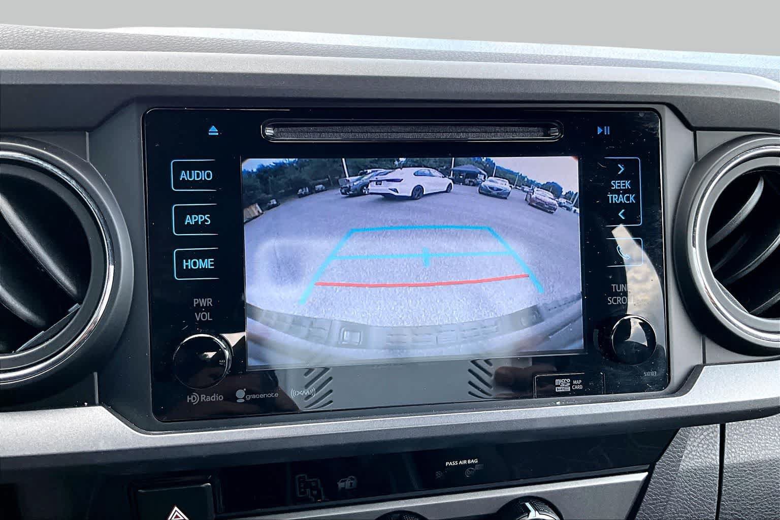 Used 2018 Toyota Tacoma TRD Off-Road w/ Technology Package AWD/4WD image 26