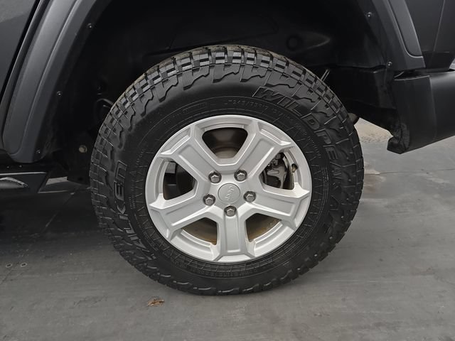 Used 2018 Jeep Wrangler Unlimited Sport S AWD/4WD image 17