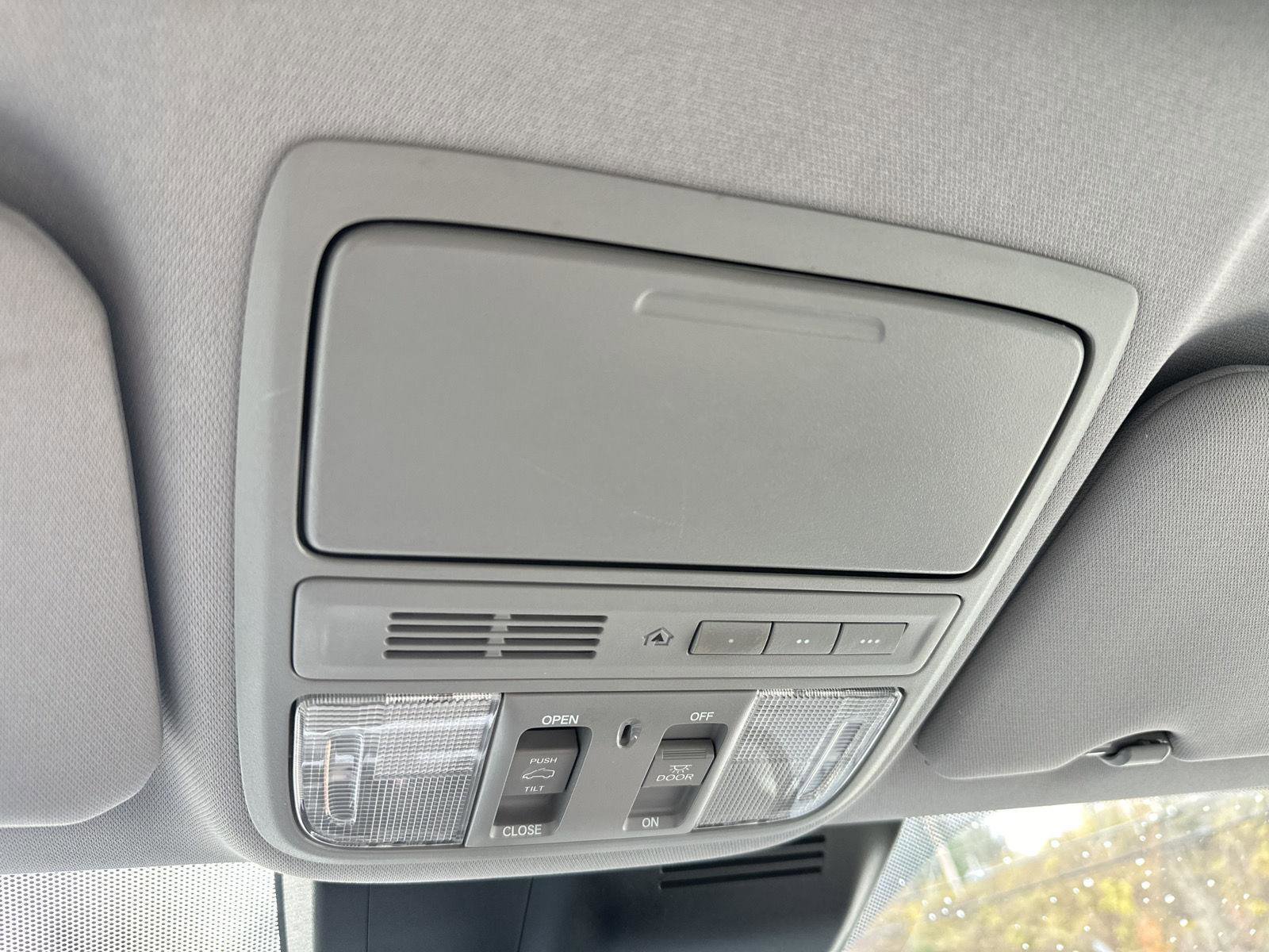 Used 2017 Honda CR-V EX-L image 26