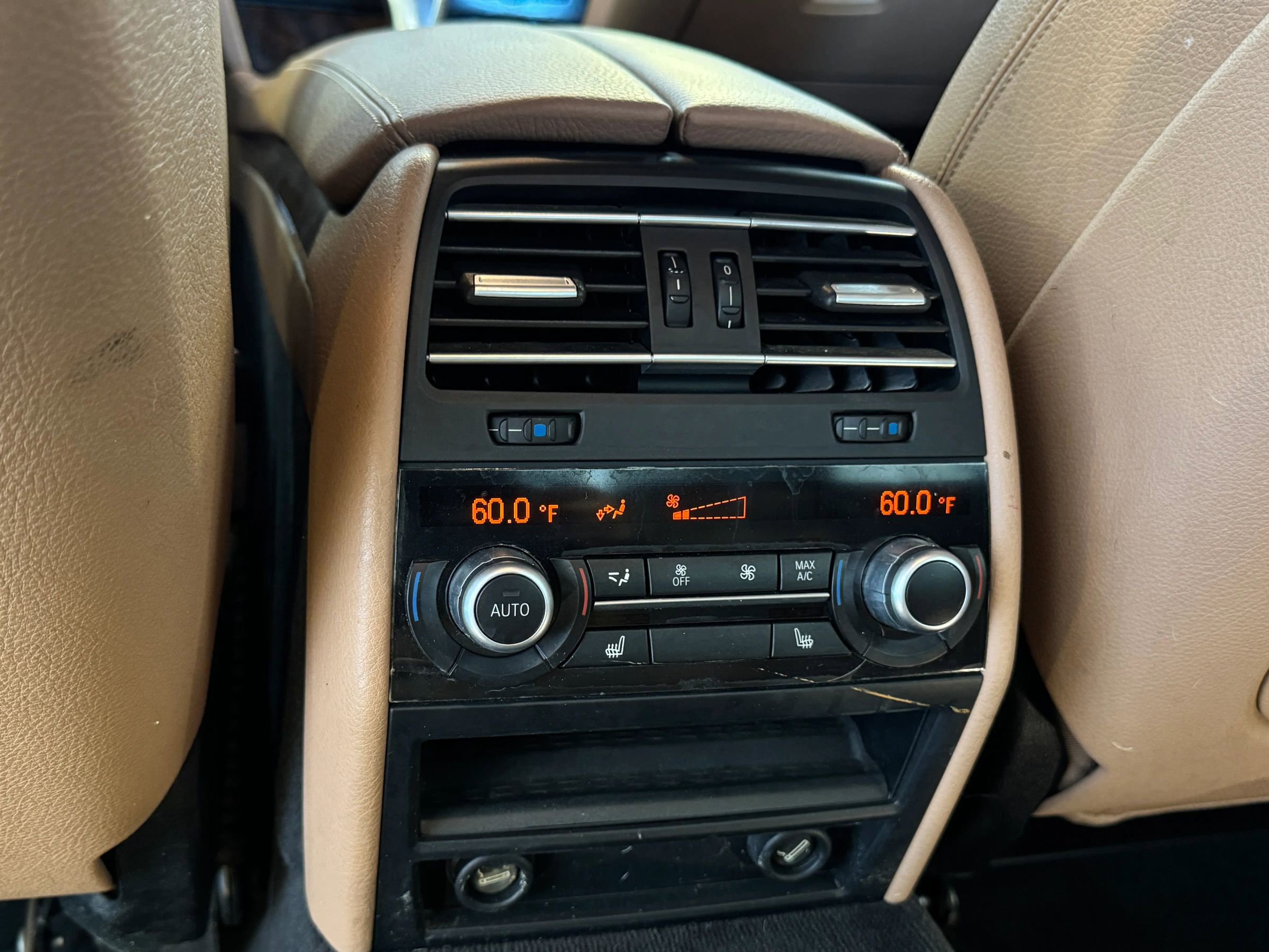 Used 2015 BMW 740Li image 26