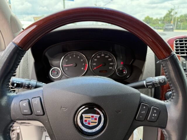 Used 2006 Cadillac SRX w/ Seating Package AWD/4WD image 18